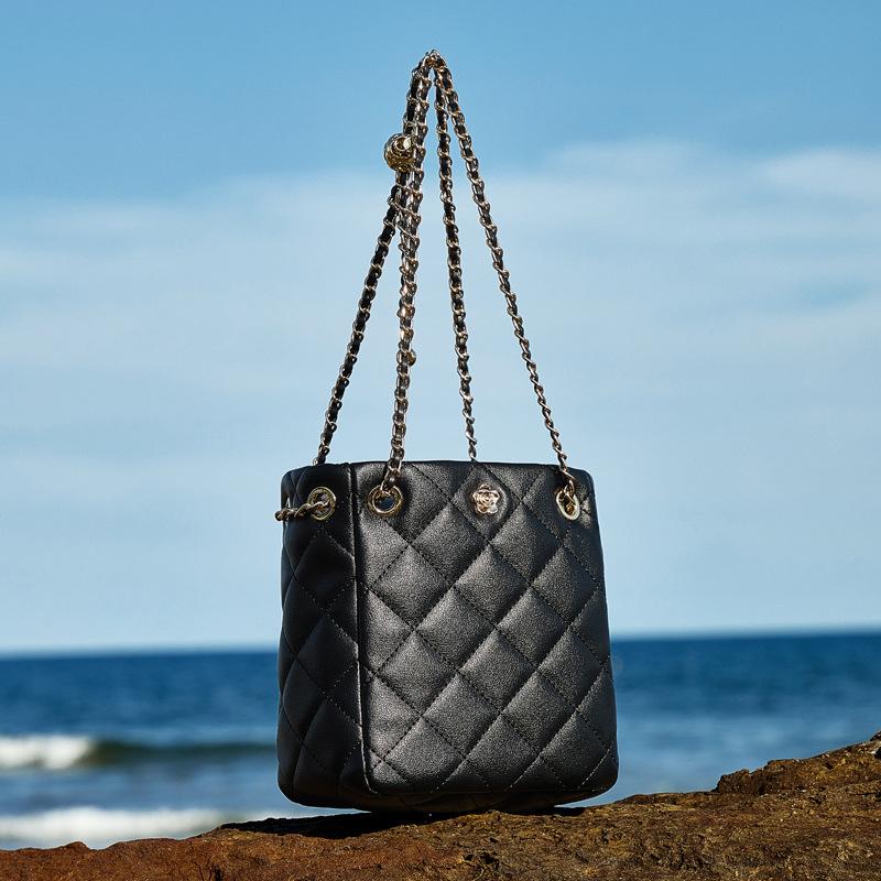 Сумка из натуральной кожи большой вместимости, модная сумка через плечо на цепочке для通勤