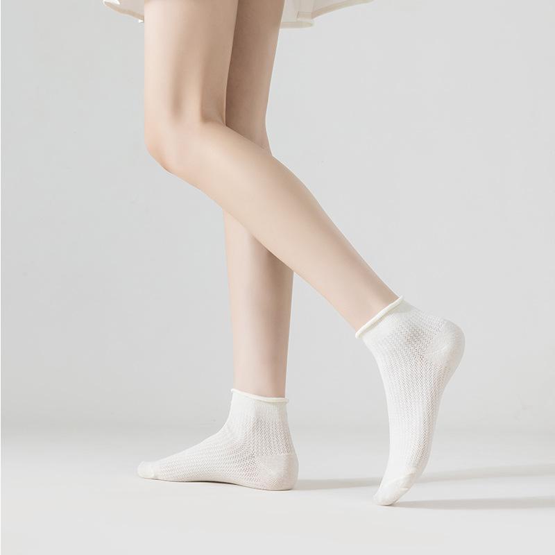 Женские летние тонкие модные носки-подследники однотонные с контрастной окантовкой