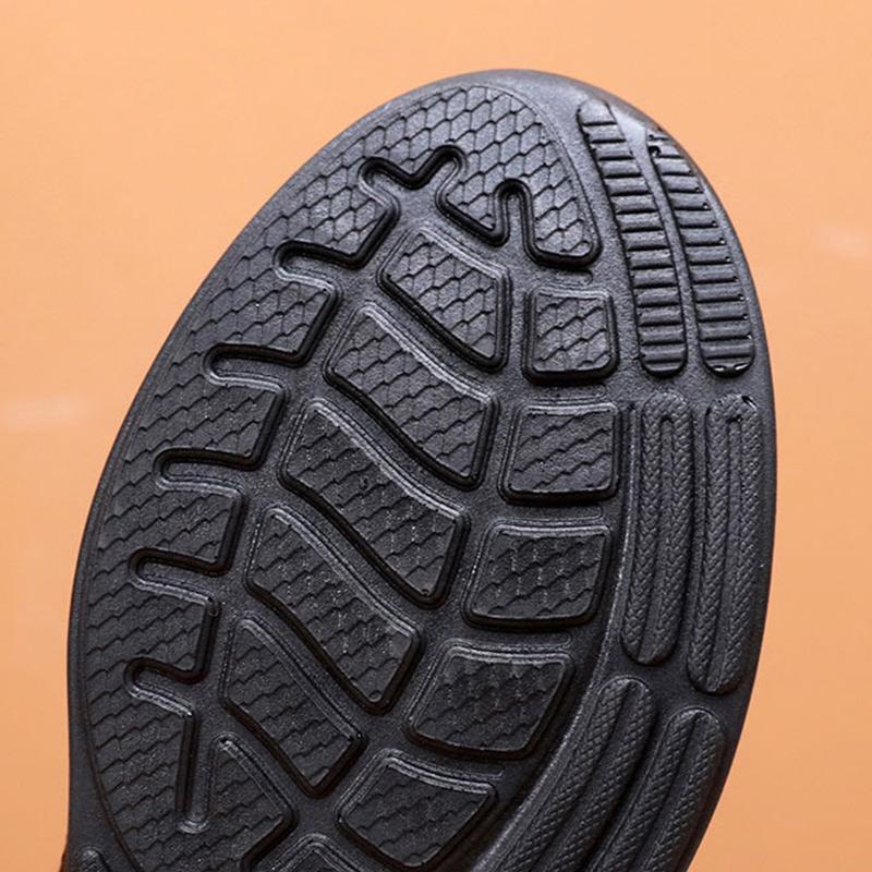 Женские зимние теплые легкие кроссовки на меховой подкладке. Нескользящая дышащая спортивная обувь на открытом воздухе. Повседневные женские кроссовки на утолщенной флисовой подкладке на шнуровке.