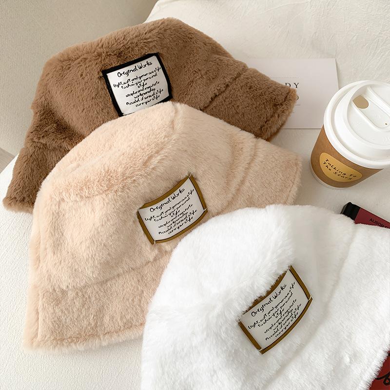 Корейская новая шляпа для женщин Японская милая пушистая теплая шляпа-рыбак Осень и зима Повседневная универсальная шляпа-ведро, подчеркивающая маленькое лицо