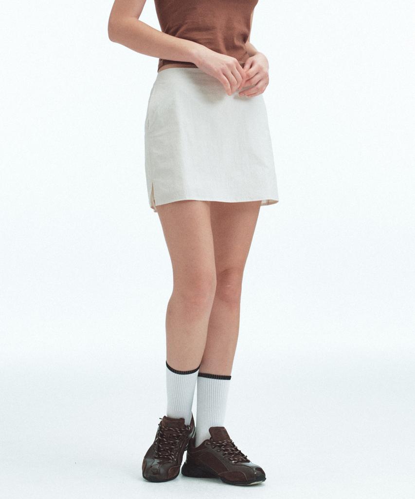 Rest And Recreation Nylon Back Pouch Skirt - Light Beige