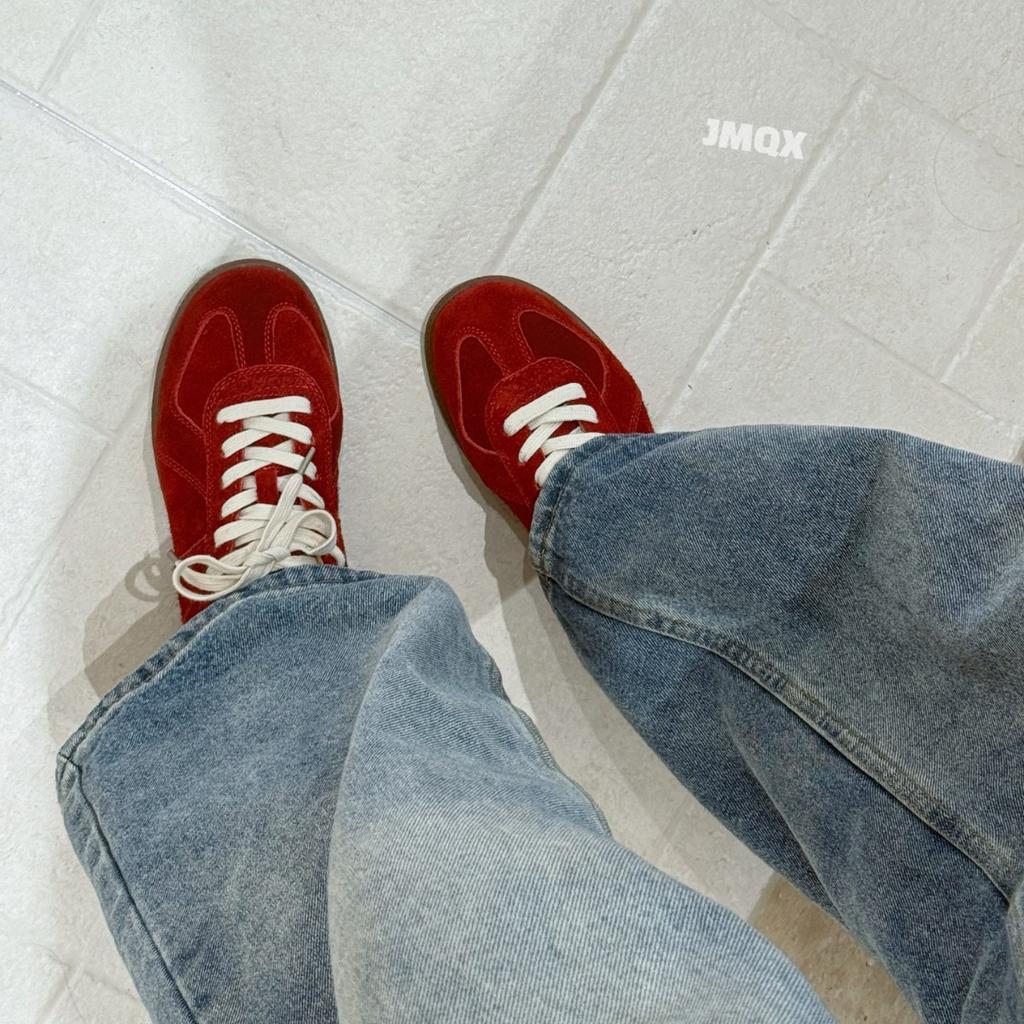 Мягкая подошва мягкая поверхность большая кожа немецкие тренировочные туфли женские туфли Форреста Гампа 2025 новые популярные универсальные кожаные спортивно-повседневные туфли