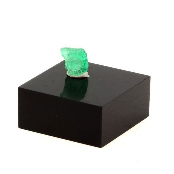 Pierres et Minéraux. Emeraude. 1.07 ct. Mingora emerald deposit, Swat District, Pakistan.