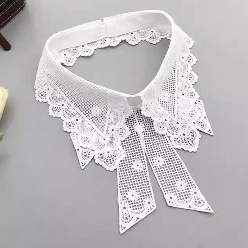 Vintage Embroidery Fake Collar For Women White Lace Hollow False Detachable Collar Lapel Shirt Tie Necklace Clothes Accessory