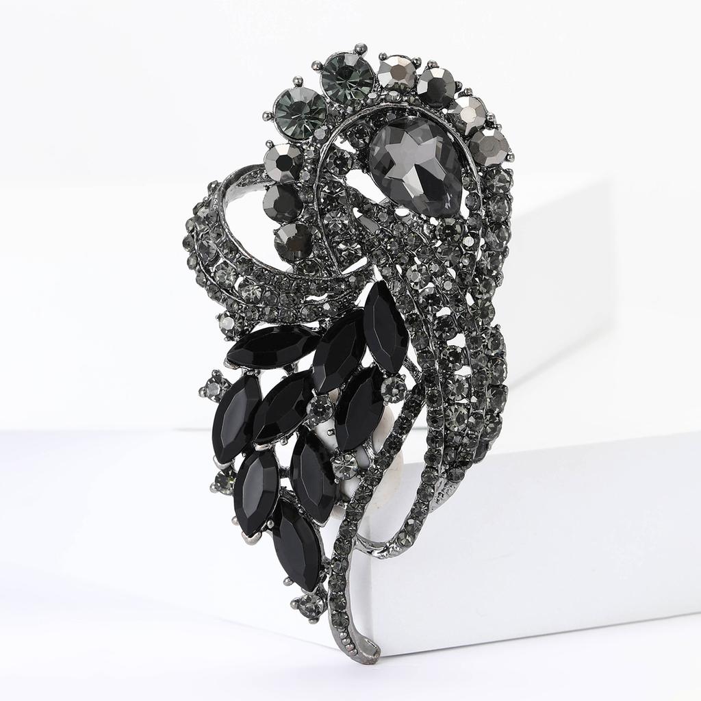 Vintage Style Flowers Cluster Brooch Pin Rhinestone Crystal Woman Corsage Party Gift Jewelry Accessories