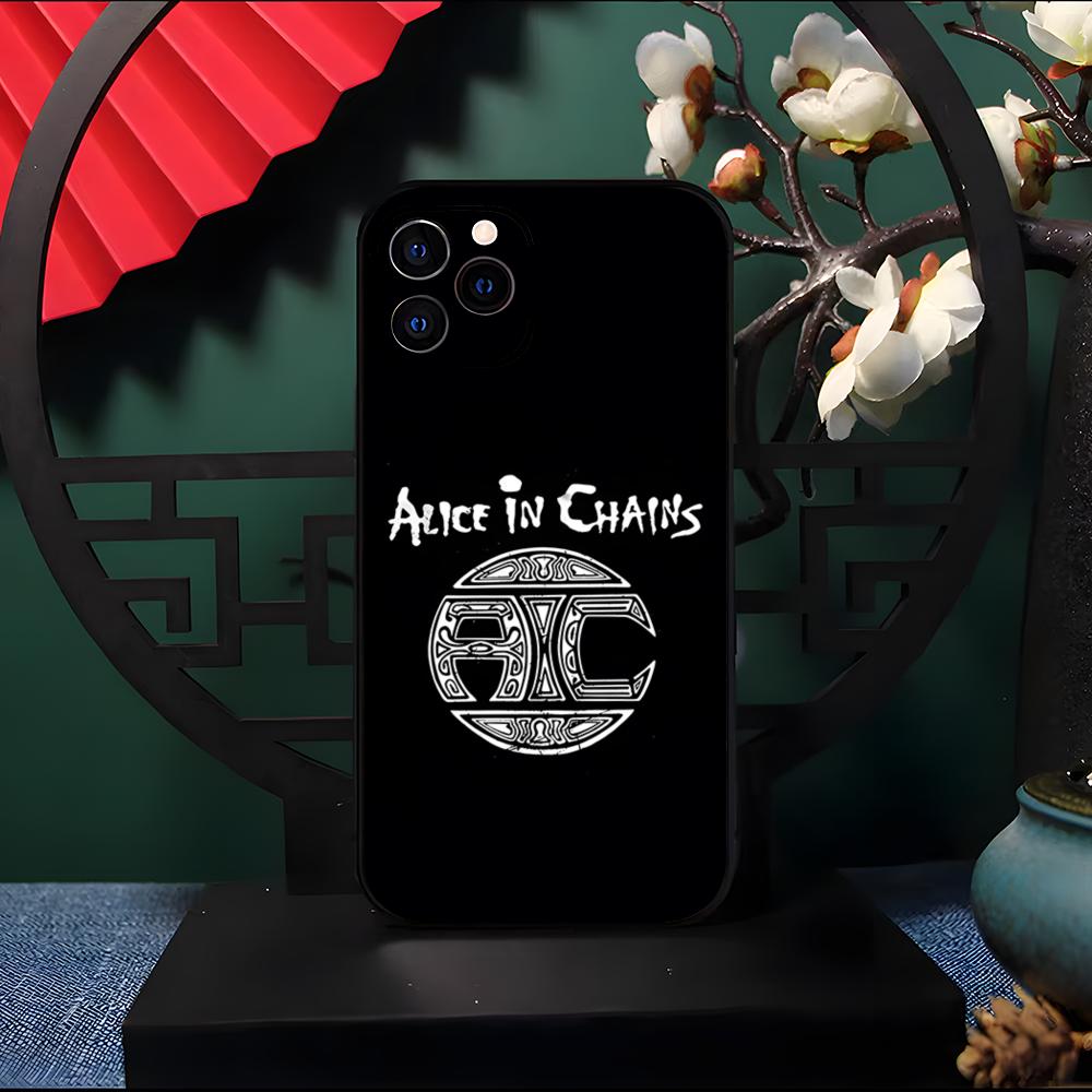 Retro Band Alice In Chains Phone Case For IPhone 17 Pro Max 16 15 14 Pro Max 13 11 Air Plus Silicone Cover