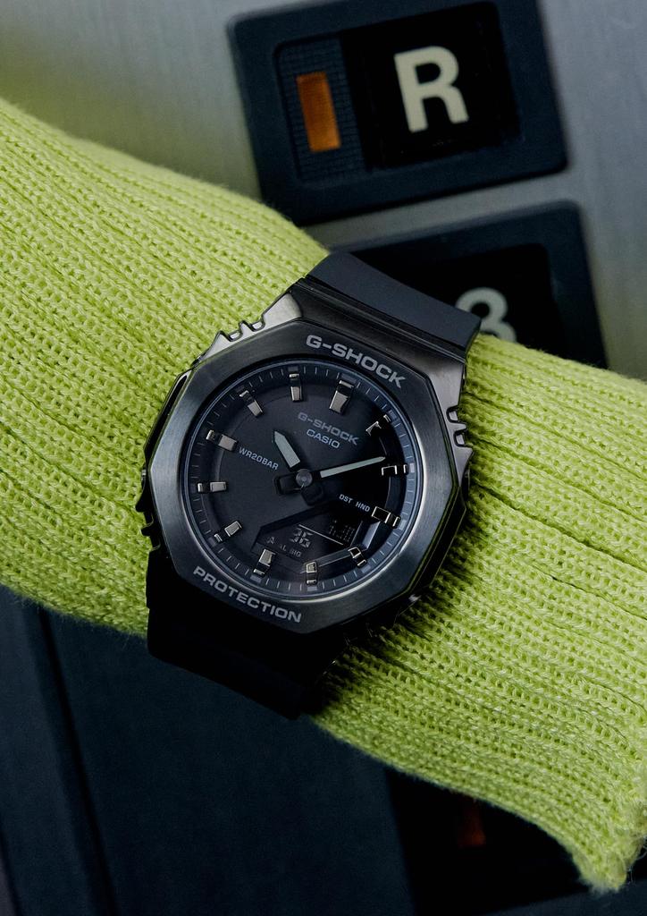 Модель часов Металл, покрытый биопластиком Серый [Casio] G-Shock [] Средний размер GM-S2110B-8AJF Женские