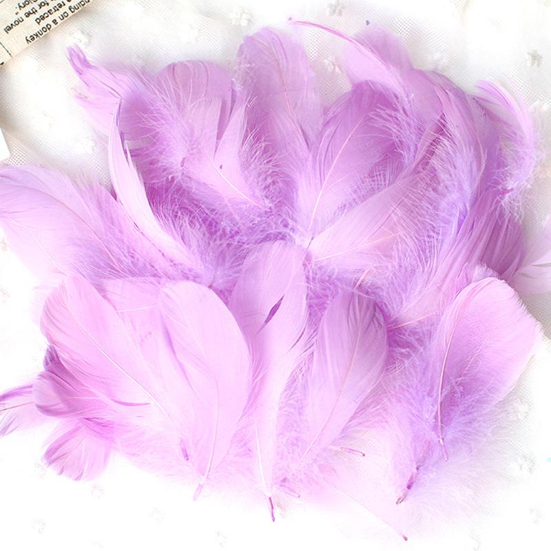 Пасхальный ловец снов своими руками из окрашенных гусиных перьев с разноцветными набитыми перьями и острыми бархатными перьями из хвоста индейки