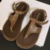 Модные сандалии-шлепанцы с круглым носком и узким ремешком для женщин, с перемычкой для пальца, с полым ремешком и пряжкой, летние, модные, удобные, нескользящие, для отпуска, пляжная обувь
