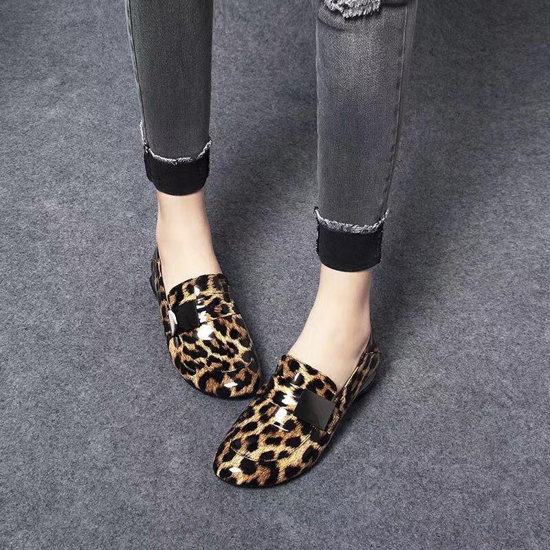 Fashion Fashion Women's Shoes Designer Leopard Loafers Sneakers Womans Round Toe Flats British Sytle Ladies Patent Leather Footwear
