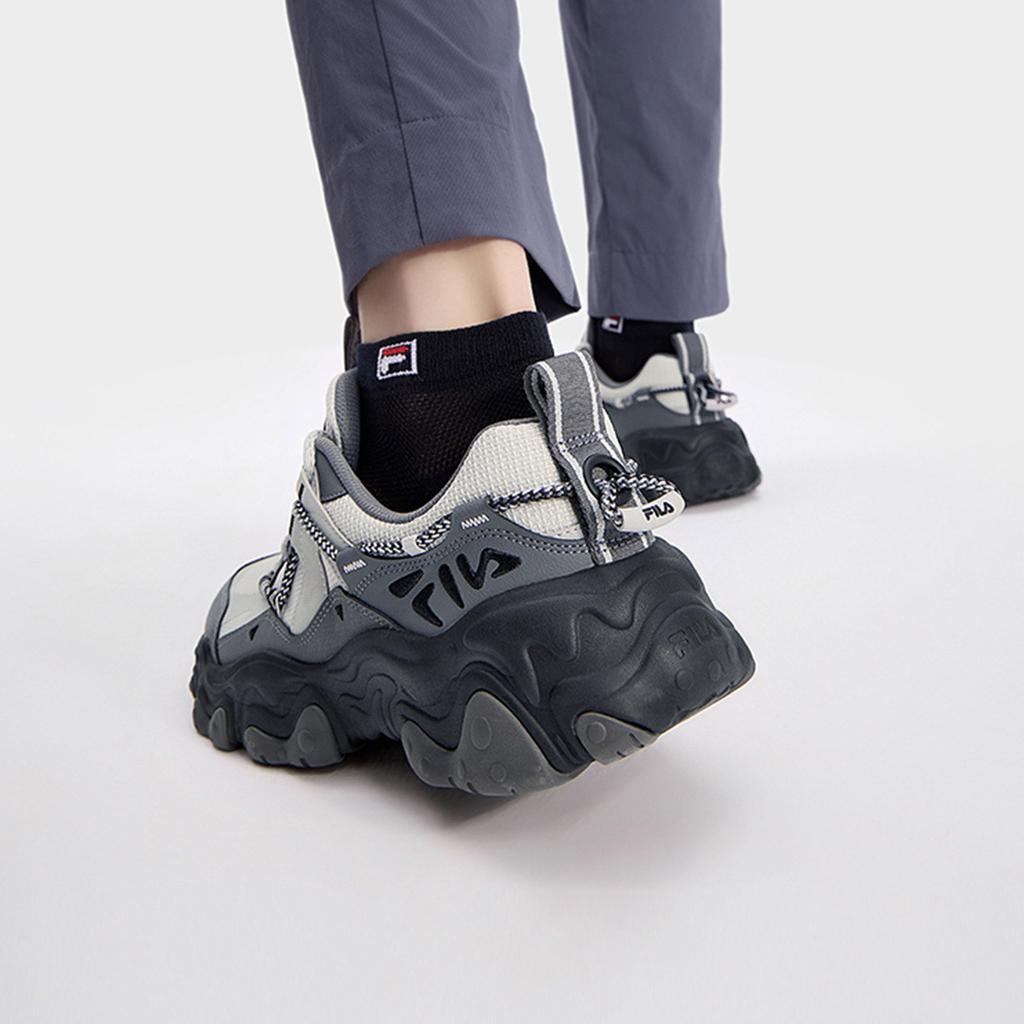 Fila Fluid 5 Кошачья лапка 5 Толстая подошва Мода Увеличение роста Универсальные Низкие кеды Повседневная обувь Мужские кроссовки Серый F12M432101FPA