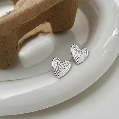 Серьги Love для нового стиля нового элитного нишевого дизайна, темпераментные серьги для прокалывания ушей