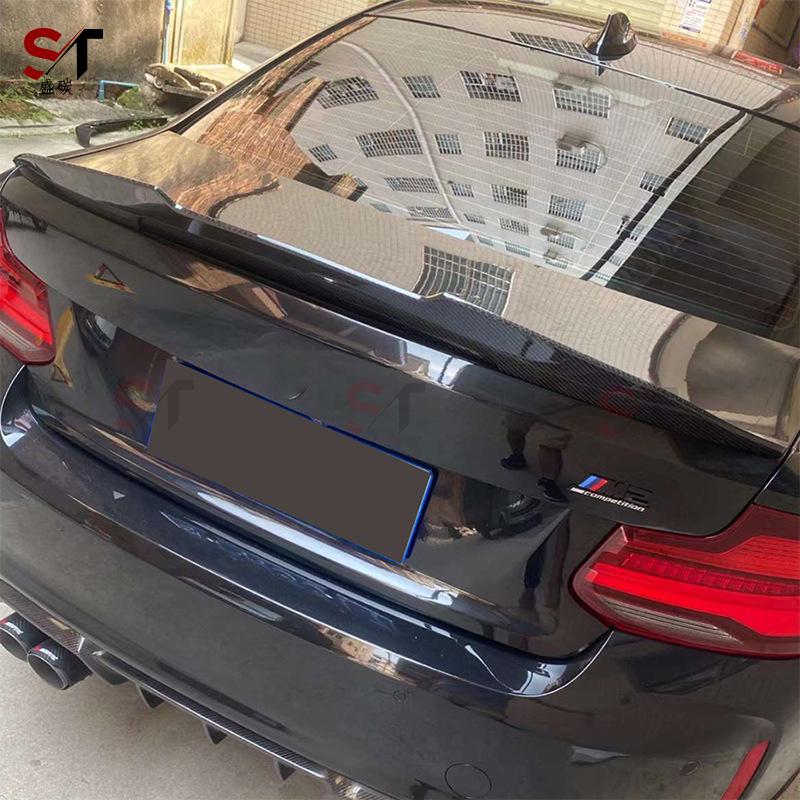 Задний спойлер-диффузор и спойлер-«утиный хвост» BMW M2 F87 в карбоновом стиле PSM.