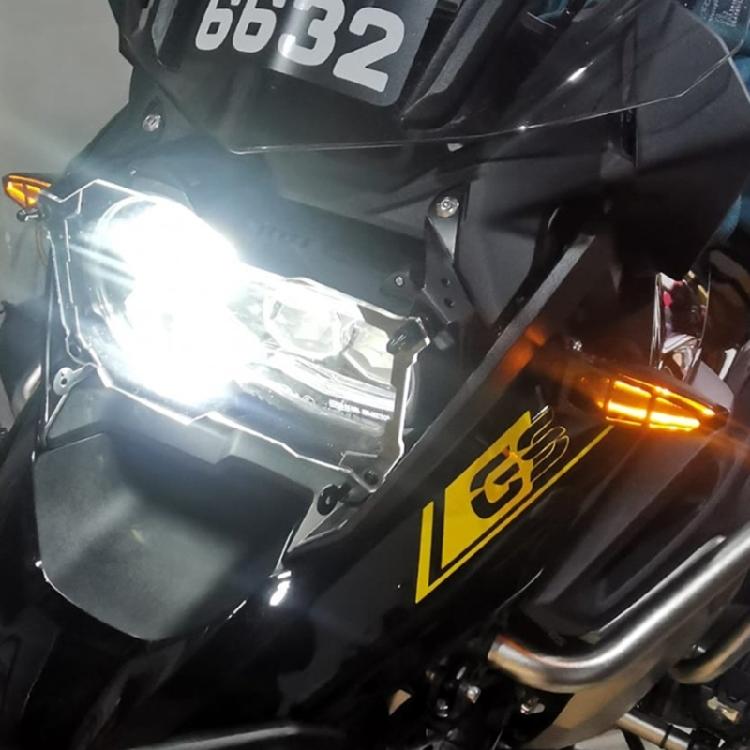 Bright Stylish High Efficiency LED Motorcycle Front Indicator Lights Blinkers for R1250GS S1000XR F900R Enhanced Safety
