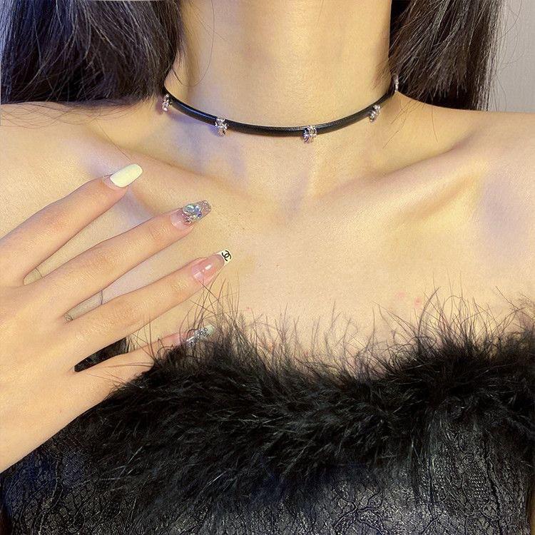 Chic Spicy Girl Leather Bell Choker Necklace – Unique Minority Design