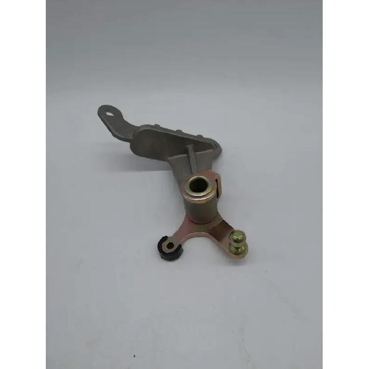 Adapted to Dongfeng DFM Fengshen S30 H30 Cross Selection Rock Bax Transmit Box Fixed Bracket