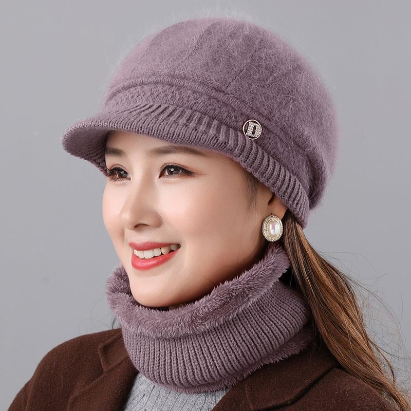 Women's Warm Knitted Winter Hat Warm Hat with Padded Fleece Lining and Ear Protection with Sun Visor Brim