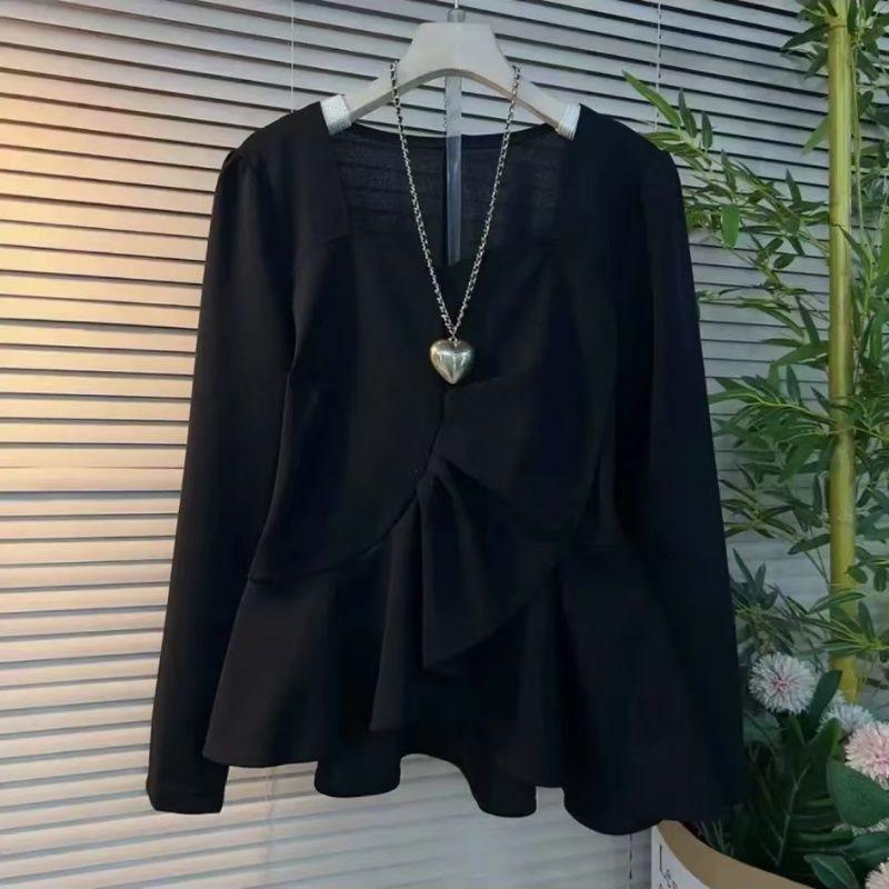 Simplicity Long Sleeved Top With Solid Color And Pleated Design For Spring Private Style
