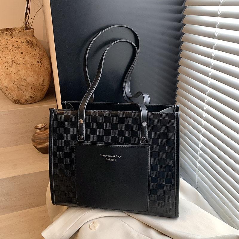 Сумка премиум-класса большой вместимости женская новая весенне-летняя сумка на плечо/подмышку повседневная дорожная сумка-тоут