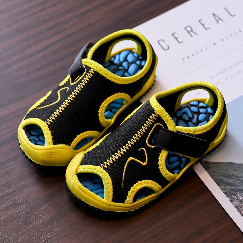 Сандалии для девочек Новые пляжные сандалии для мальчиков Модные сандалии на плоской подошве для девочек Легкая детская обувь Противоскользящая обувь для мальчиков Удобные детские сандалии