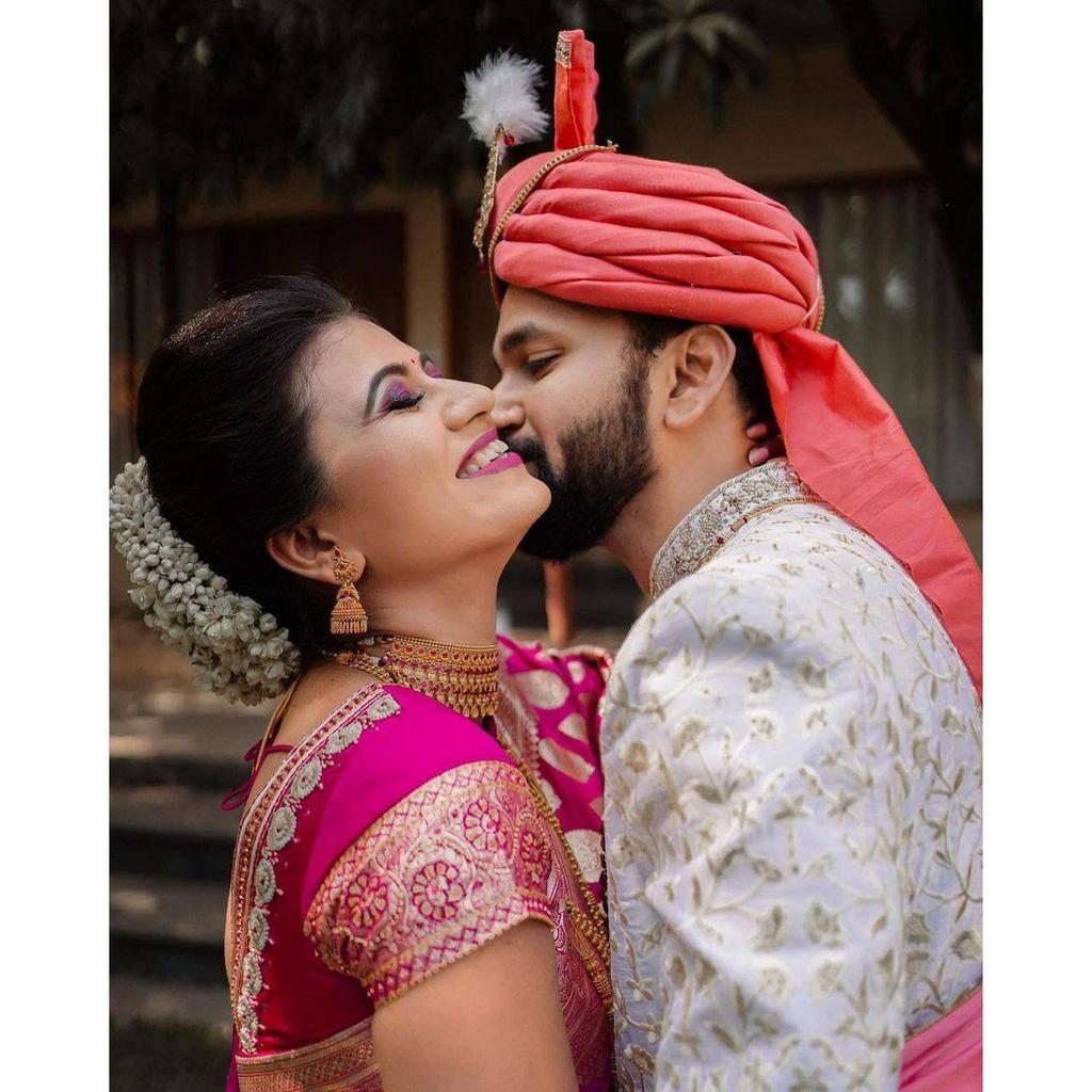 Представляем очаровательные, но дышащие органические сари Banarasi для интимных и больших индийских свадеб,