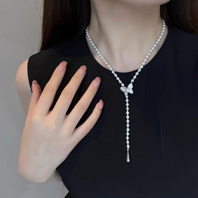 Mother-of-pearl butterfly Buckle Sweater Chain Long Autumn Winter Light Luxury Pearl Necklace Accessories Women's Beaded Jewelry