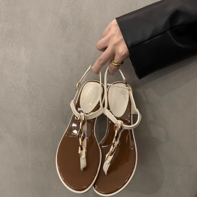 Fashion Fashion Block Heel Clip Toe One Buckle Strap Sandals New Summer Round Toe Metal Buckle Mid-heel Non-slip Beach Roman Shoes