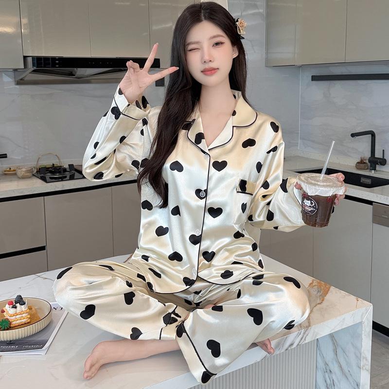 "Korean Ins-Style Imitation Silk Pajamas: Women's Long-Sleeve Cute Bear Dot Set"