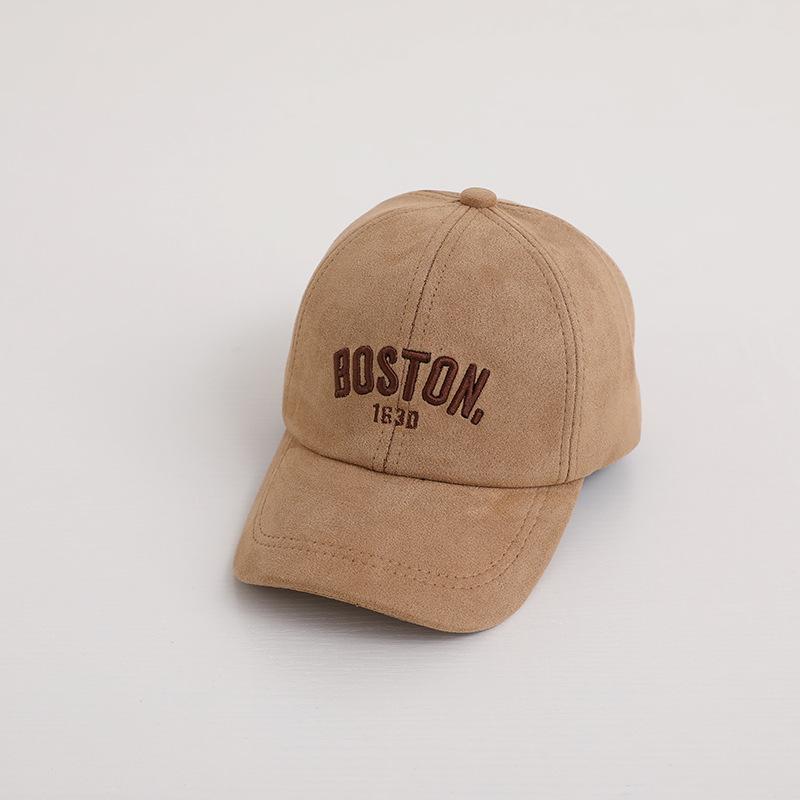 Весна Осень Детская бейсболка Замшевая кепка с буквами Детская шапка для отдыха на природе Повседневная для мальчиков и девочек Дети Регулируемые козырьки от солнца