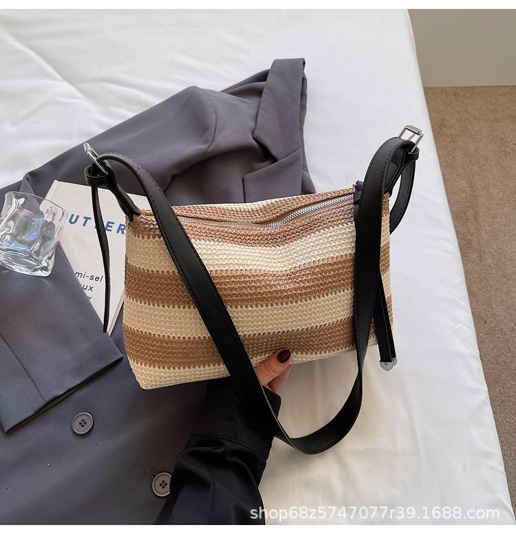 Bag Women's 2025 New Colorful Straw Portable Bucket Bag Casual Beach Resort Style Woven One Shoulder Crossbody Bag