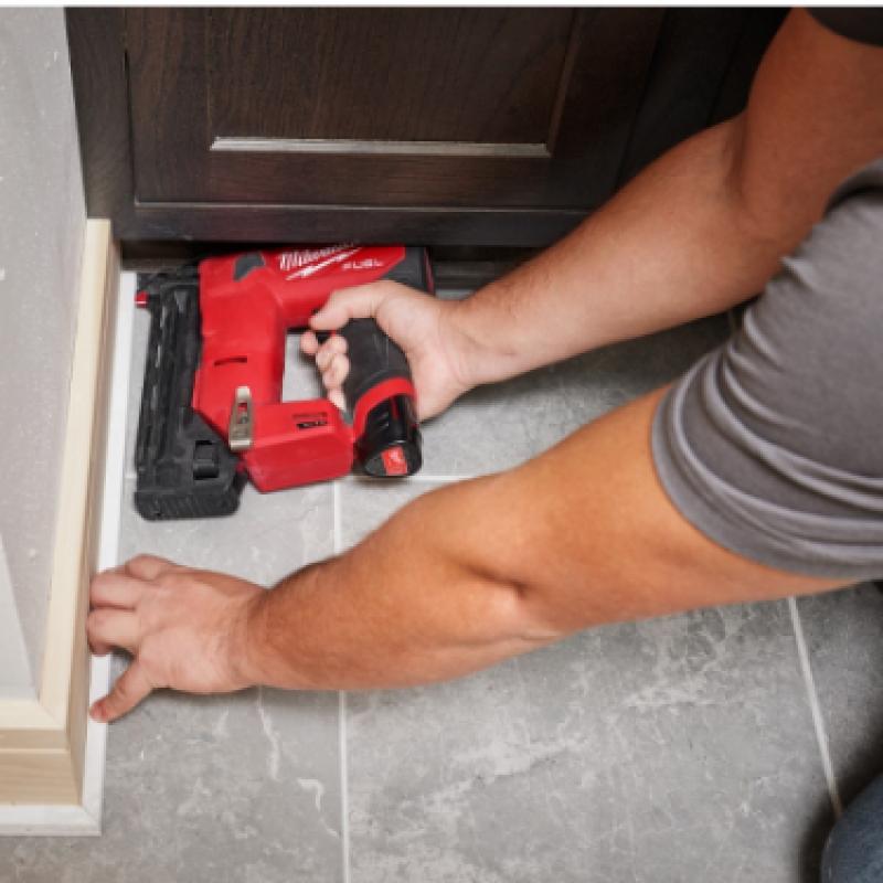 Milwaukee M12 Fcn18gs 202x зарядный гвоздезабивной пистолет 12v 2.0ah F15 F38 беспроводной Taka Gun