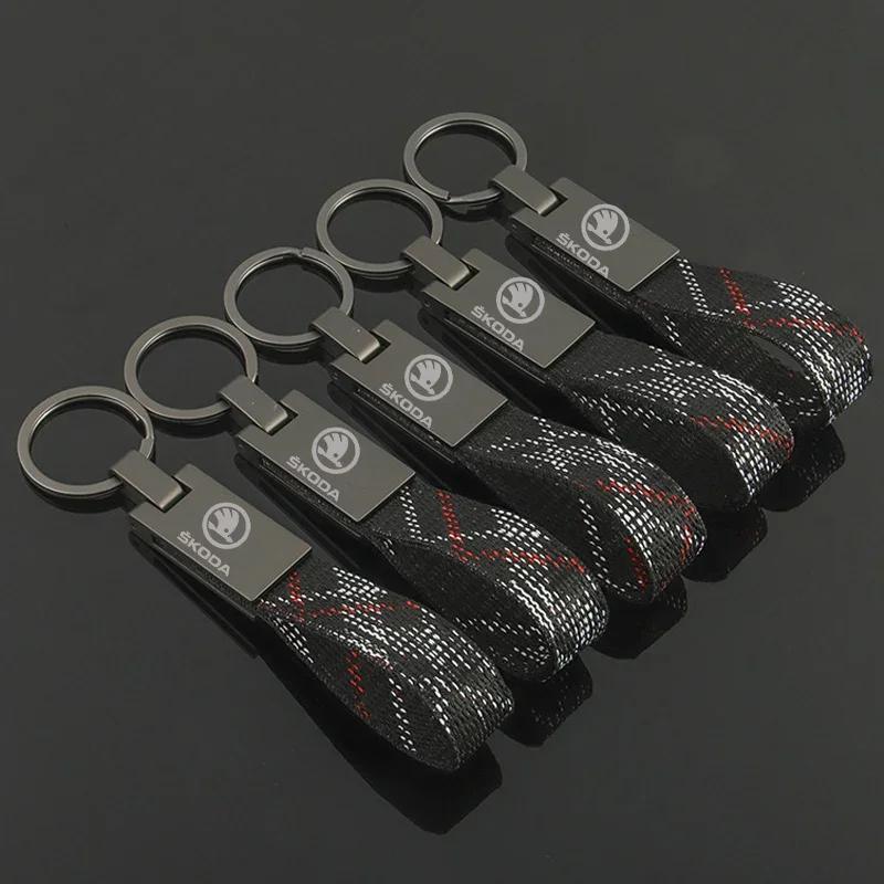 CAPR9 Car Logo Keychain Key Ring Chain Pendant Gifts Styling For Skoda Octavia Rapid Fabia Kodiaq Scala Karoq Kamiq Superb Accessories