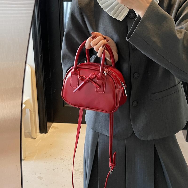 Популярная в этом году маленькая женская сумка 2025 новая универсальная повседневная на плечо, сумка-мессенджер, модная корейская версия, маленькая квадратная сумка