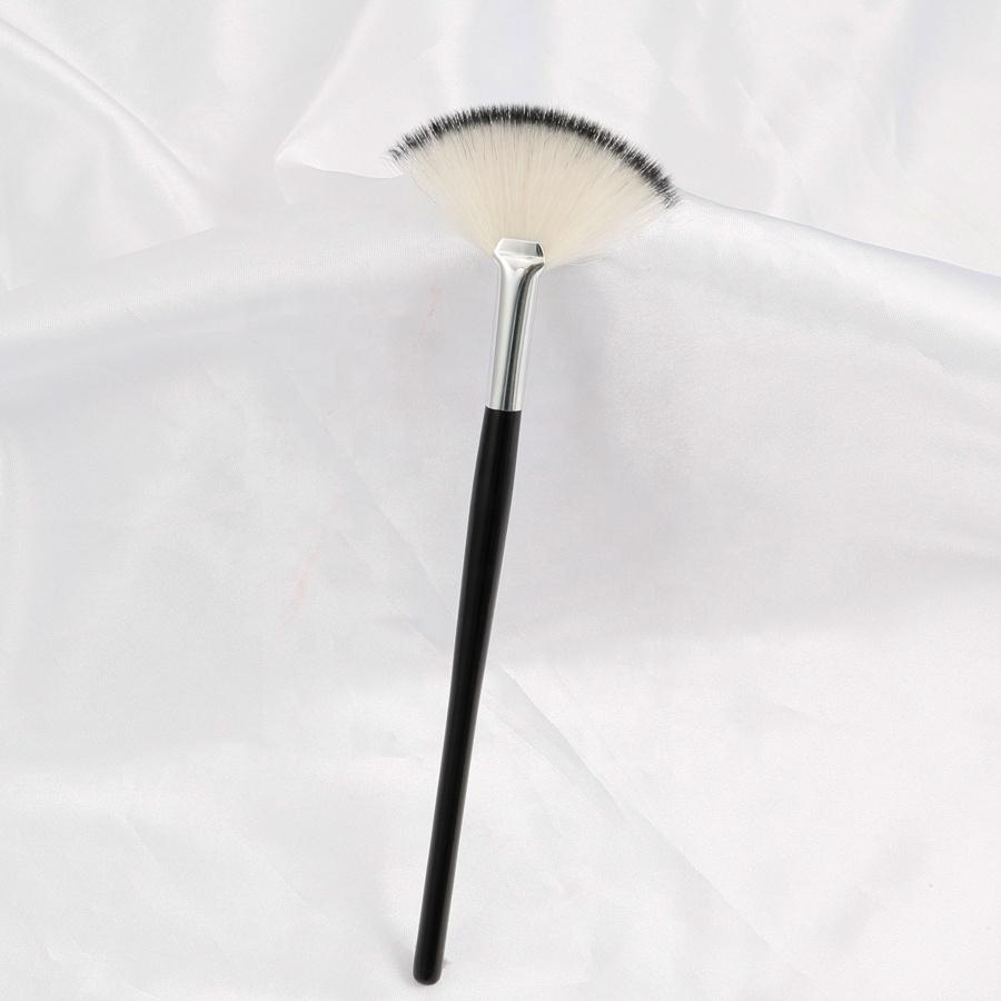 Single Fan Brushes for Facial Makeup Brush Wood Handle Private Label Facial Fan Brush in Stock