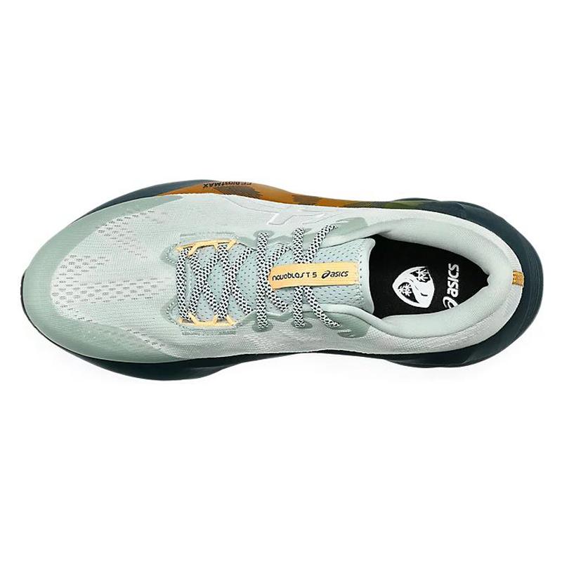 Asics Novablast 5 Comfortable Versatile Durable Breathable Low-Top Running Shoes Men Sneakers Brown Green 1011C138-300