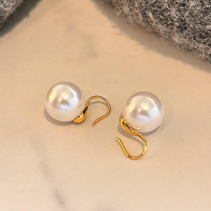 Серьги из натурального пресноводного жемчуга в стиле ретро с позолотой от французского производителя - Star Style