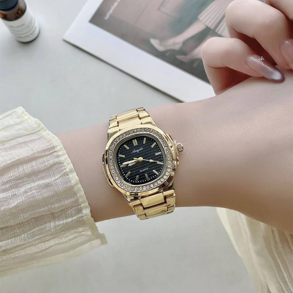 Часы женские квадратные из сплавной стали с ремешком и стрелками