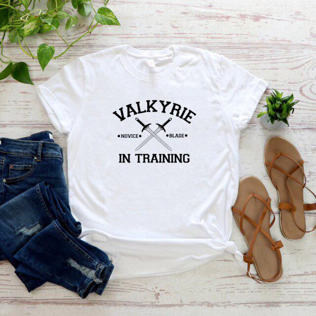 Футболка Valkyrie In Training Футболка Sarah J Maas Night Court Bookish Gift Женские футболки Летние футболки с графическим принтом