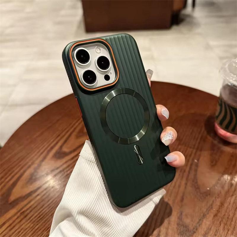 Чехол-кошелек с металлическим покрытием и гофрированной полосой для iPhone 12 13 14 15 16 Pro Max с беспроводной зарядкой и магнитным креплением Magsafe