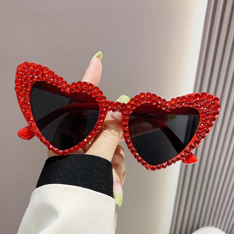 Retro Large Frame Diamond Set Sunglasses Peach Heart Love Sunglasses Women's Metal Hinge Personality Glasses