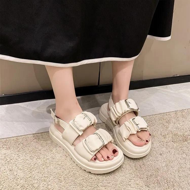 Новые летние сандалии на платформе, женская обувь, новые повседневные спортивные римские сандалии с пряжкой, женские плоские мягкие кожаные с открытым носком, пляжная обувь