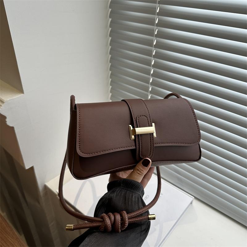 Autumn And Winter Trend Versatile Fashion Underarm Small Square Bag Simple Casual Niche Design Shoulder Messenger Bag