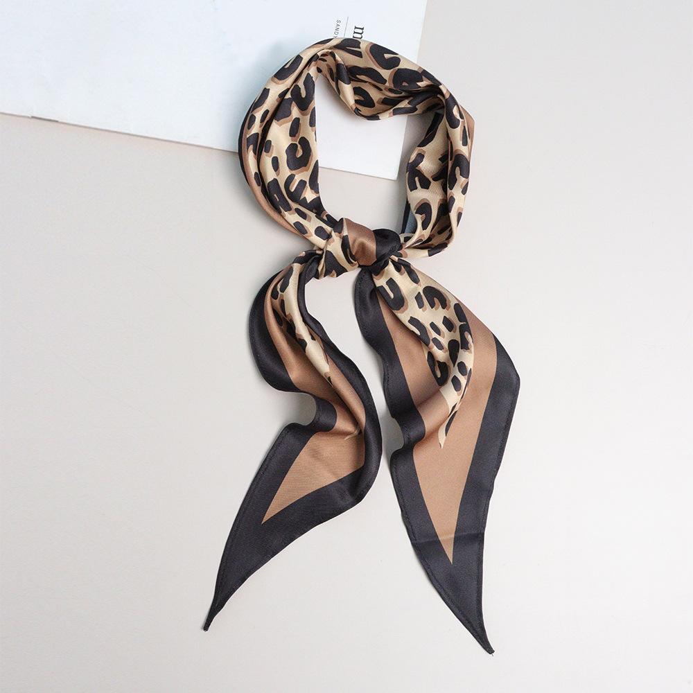Spring new French literary and artistic simulation silk rhombus scarf imitation fragrant cloud yarn silk scarf women's French elegant small floating b
