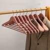 Широкие плечики из кедра 5,5 см, Гладкие кедровые вешалки с поворотным крючком для костюма, пальто, Роскошный прочный органайзер для курток