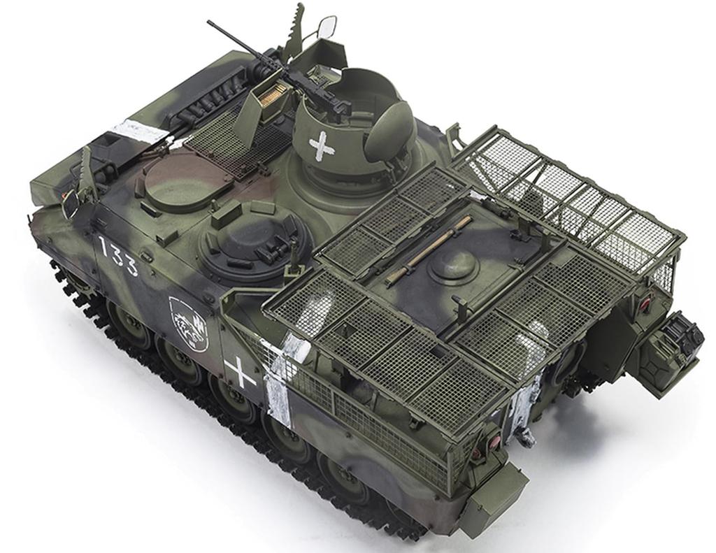 Пластиковая модель AFV CLUB M2 с тяжелым пулеметом FV35361 1/35 YPR-765 PRI.50 12,7 мм