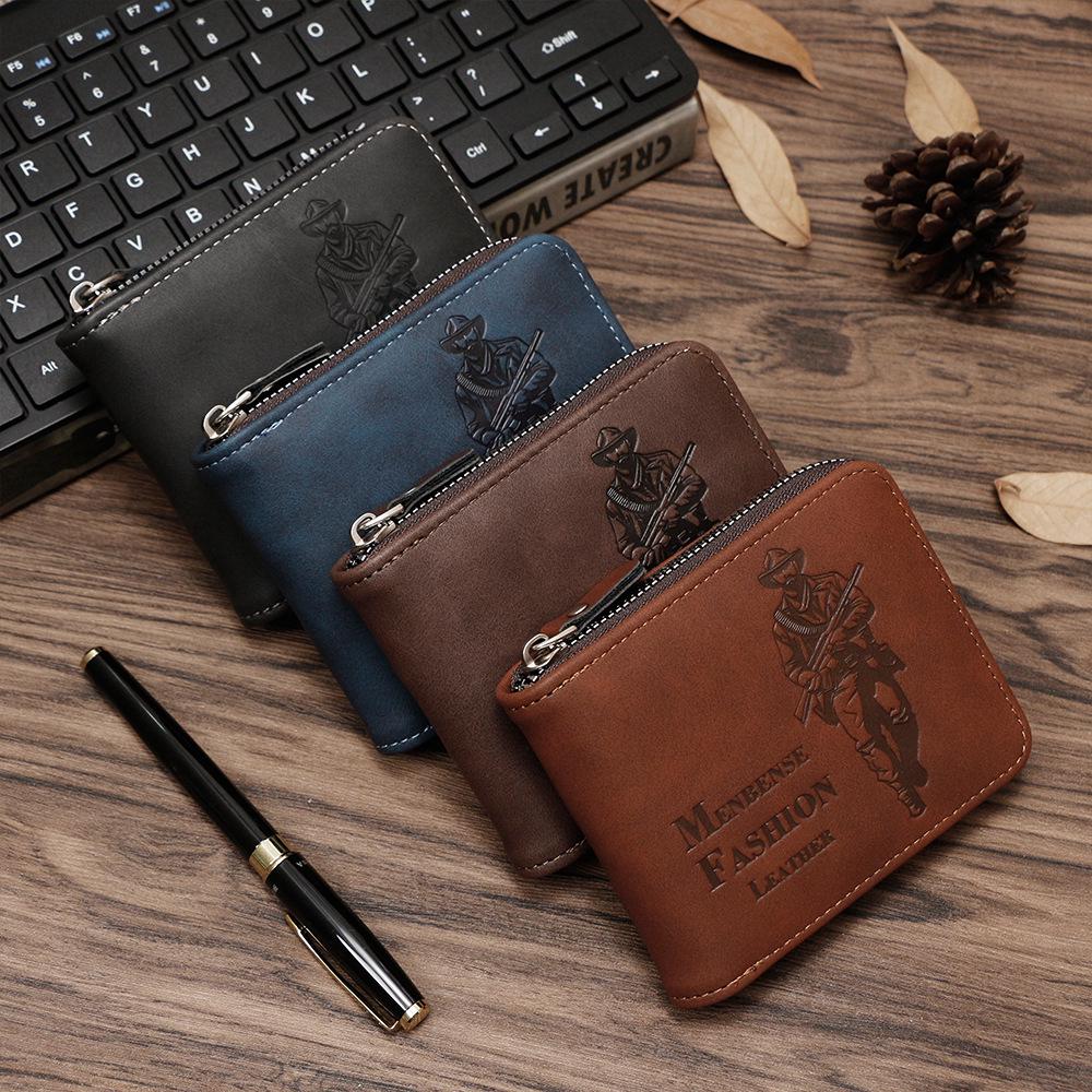 Men's Tri-Fold Embossed Hunter Wallet with Chain and Multi-Card Slots