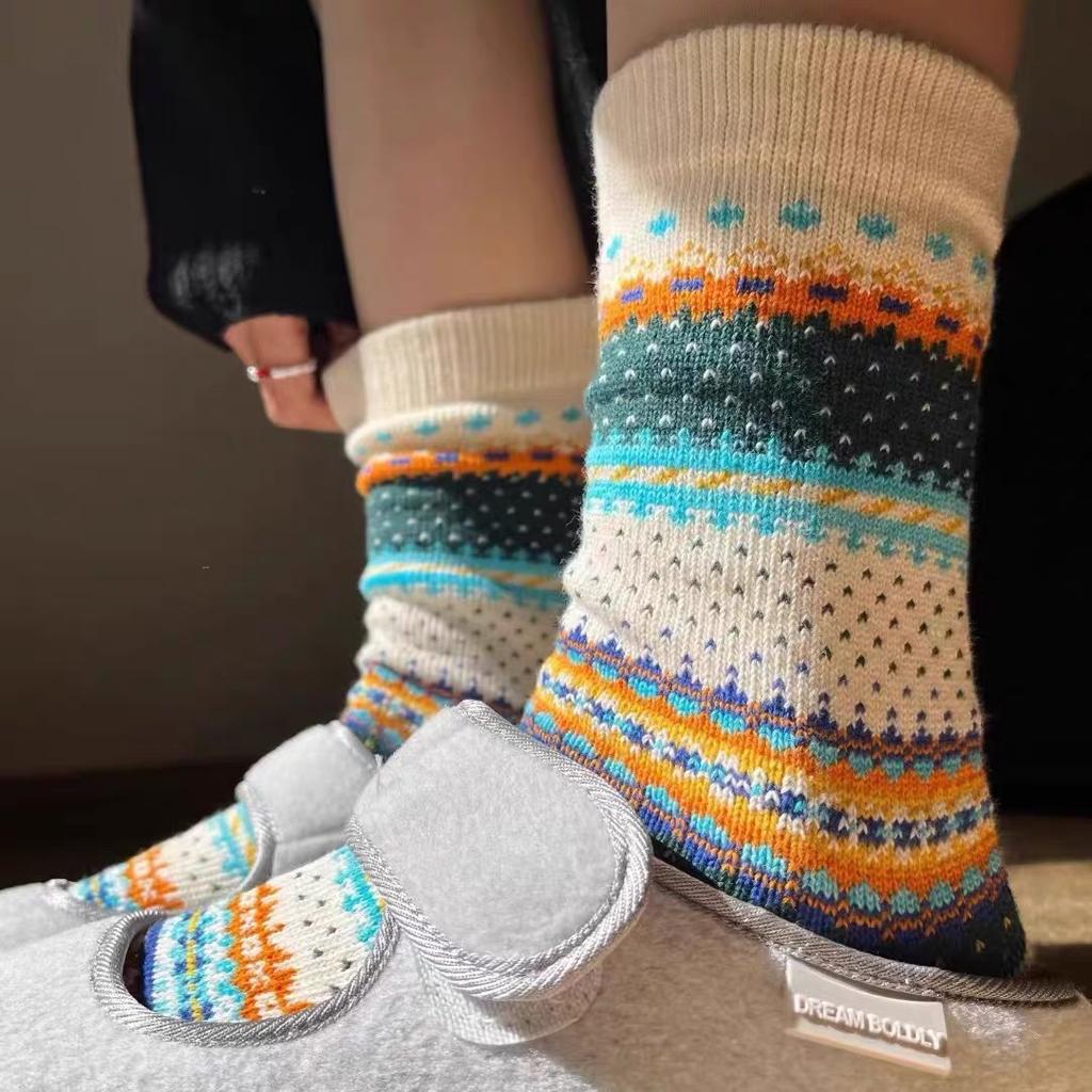 Retro Ethnic Style Thick Line Kaji Street Style Couple Medium Tube Stacking Socks Female Xiaohongshu Same Style