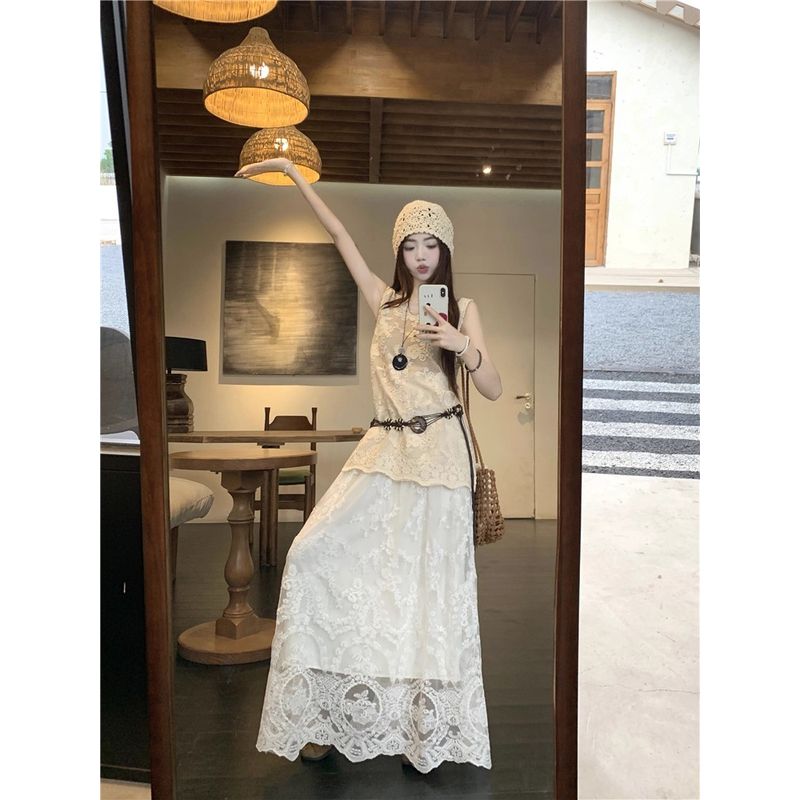 Kumikumi Retro Set Heavy Industry Crochet Vest Tops Women Autumn Lace Skirt A- Line Skirt Two-piece Set