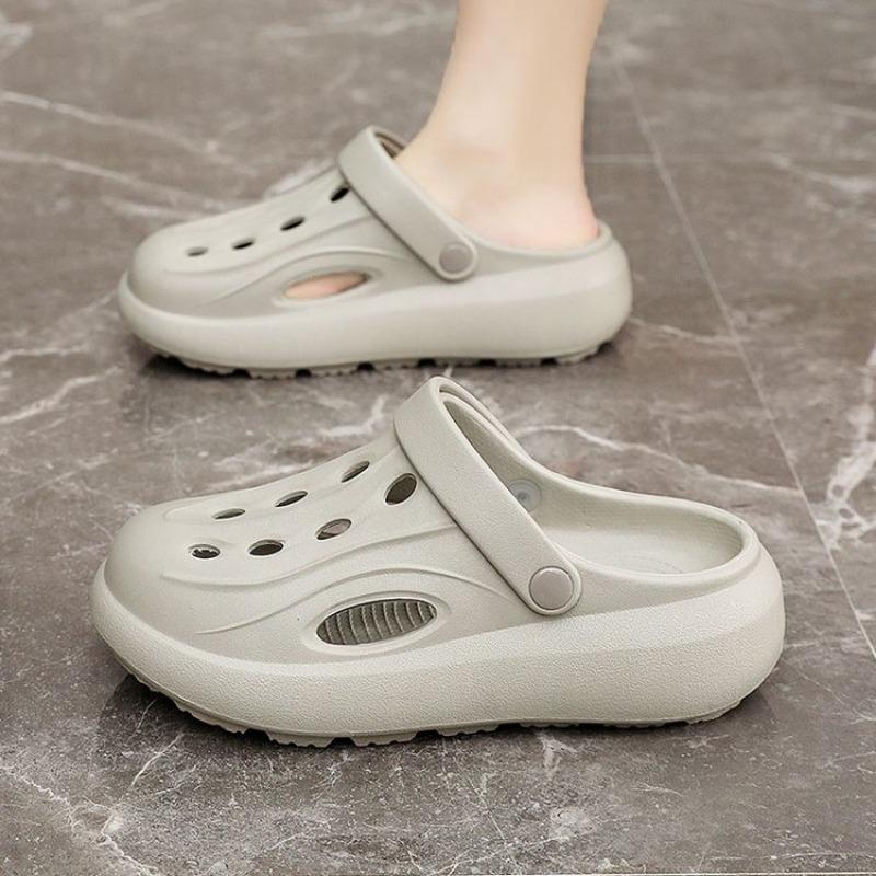 Модные сандалии-клоги на массивной платформе для женщин 2025 лето мягкая толстая подошва пляжные садовые туфли женские шлепанцы на танкетке из ЭВА с нескользящей подошвой