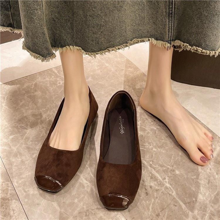 Fashion Korean Version Design Sense Flat-soled Scoop Shoes Flat-soled Black Temperament Single-bean Shoes Shallow-mouth French Style